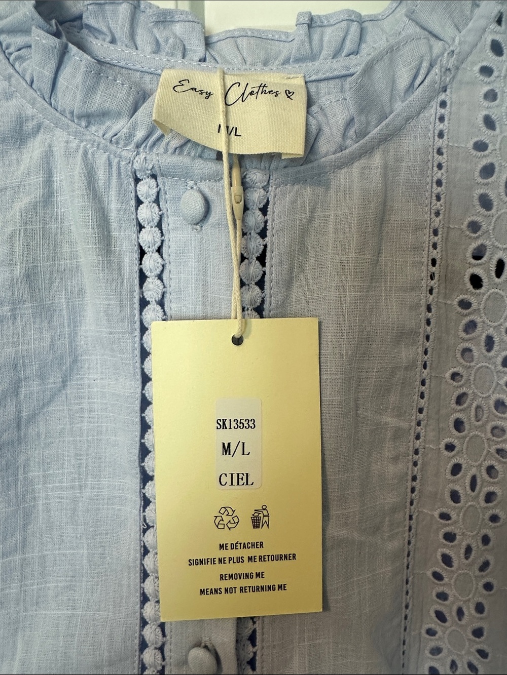 Easy Clothes Light Blue Eyelet Button Front Blouse Size M/L - Picture 4 of 4